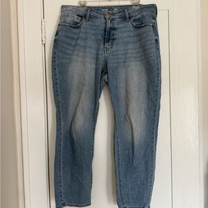 Old Navy Women’s Relaxed Fit Jeans